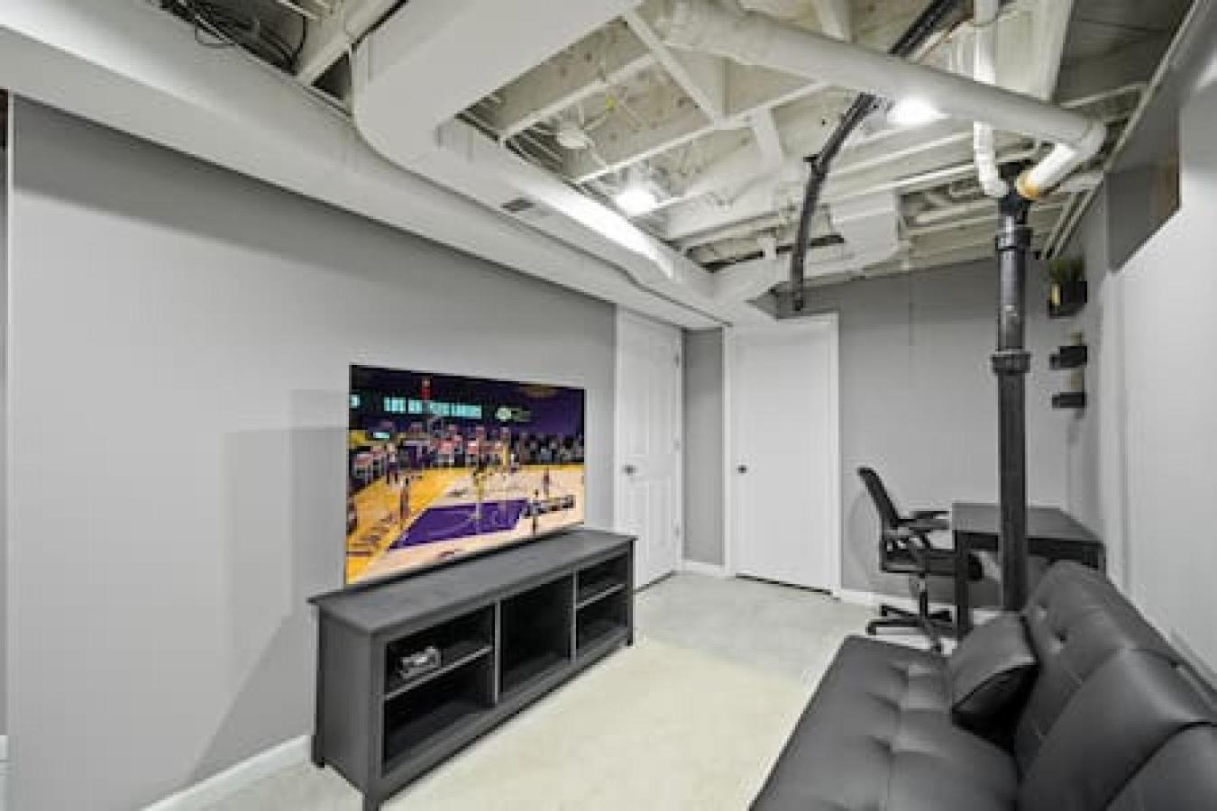 Urban Elegance Retreat In Downtown Rochester Bagian luar foto