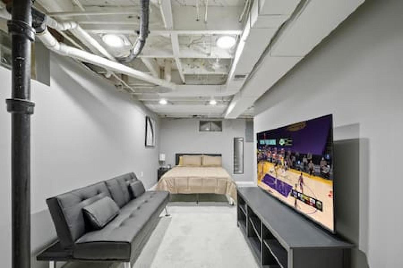 Urban Elegance Retreat In Downtown Rochester Bagian luar foto
